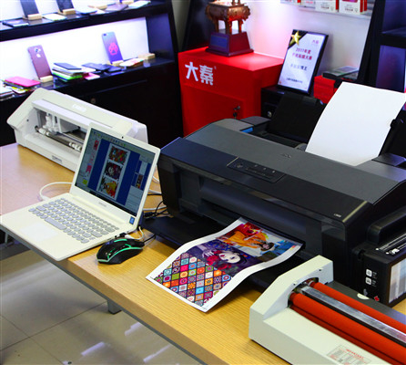 Cắt chết Bảo vệ màn hình Plotter Sticker Cutter Máy in