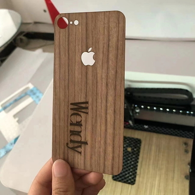 Máy cắt laser bảo vệ màn hình bằng kính cường lực Daqin Nano 50W có khắc