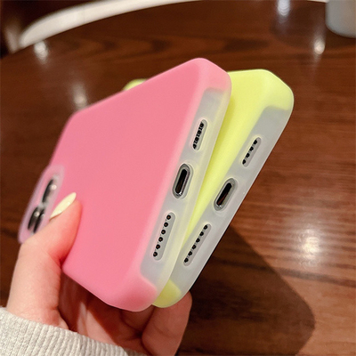 Thân thiện với làn da Jelly Liquid Điện thoại di động Vỏ silicon có lớp lót sợi nhỏ mềm cho Iphone 15 Pro