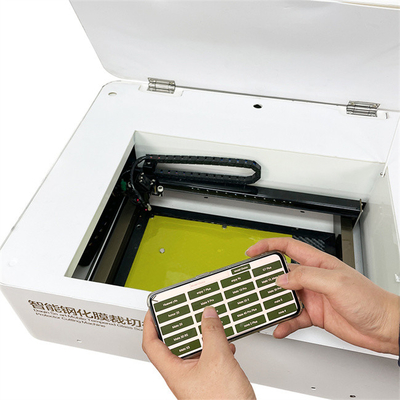 DAQIN Máy cắt laser bảo vệ màn hình kính nóng di động với độ chính xác cắt 0,01mm
