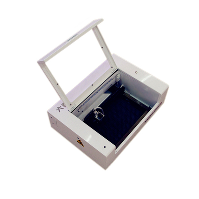 Độ chính xác cắt cao và khu vực cắt 25 * 36 CM Hệ thống cắt laser cho màn hình bảo vệ