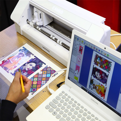Vinyl Sticker Máy cắt da di động Plotter Tùy chỉnh với phần mềm thiết kế da